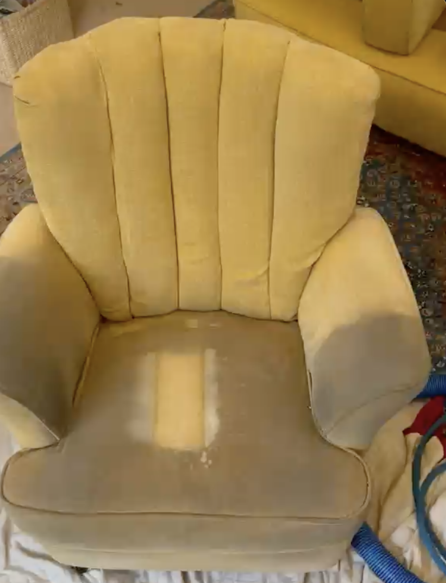 Carpet cleaning result before and after